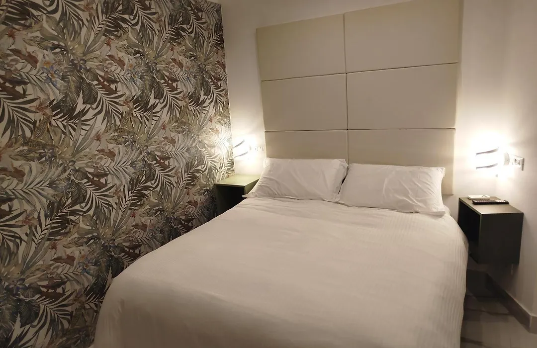 Confort Suites-1